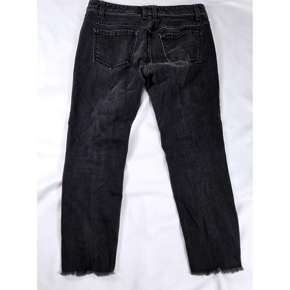 Free People Distressed Black Wash Denim Jeans Ripped Knee Ankle 29x25 Crop 2000s
